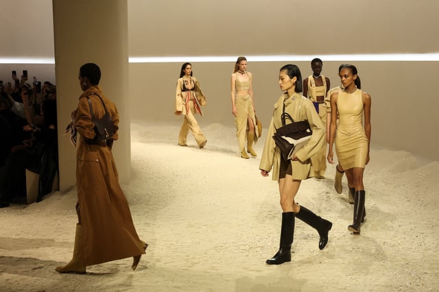 Models present creations by designer Nadege Vanhee as part of her Spring/Summer 2026 Women's ready-to-wear collection show for the fashion house Hermes during Paris Fashion Week in Paris, France, October 4, 2025. REUTERS/Gonzalo Fuentes