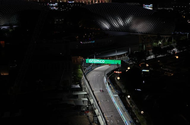 Formula One F1 - Singapore Grand Prix - Marina Bay Street Circuit, Singapore - October 4, 2025 General view of the circuit during qualifying REUTERS/Jeremy Lee