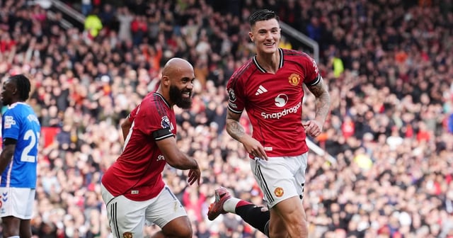Manchester United's Benjamin Sesko celebrates scoring their side's second goal of the game during the Premier League match at Old Trafford, Manchester. Picture date: Saturday October 4, 2025. PA Photo. Photo credit should read: Martin Rickett/PA Wire.

RESTRICTIONS: EDITORIAL USE ONLY No use with unauthorised audio, video, data, fixture lists, club/league logos or "live" services. Online in-match use limited to 120 images, no video emulation. No use in betting, games or single club/league/player publications.