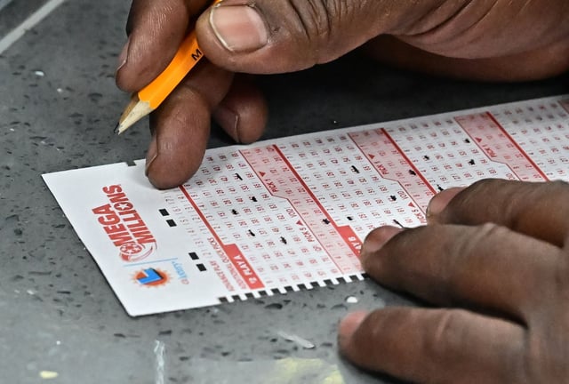Revisa esta nota para que sepas cuáles fueron los premios del Mega Millions ganados en Ohio tras el sorteo del 3 de octubre. (Foto: Frederic J. BROWN / AFP)