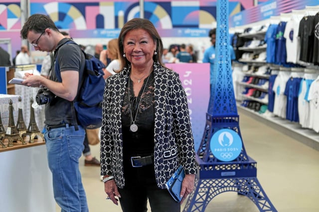 La maire (LR) du VIIIe arrondissement de Paris, Jeanne d'Hauteserre.
