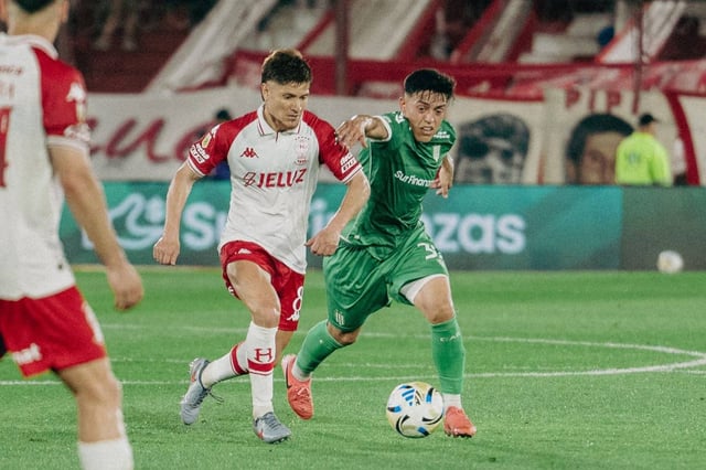 Huracán recibió a Banfield por la fecha 11 del Torneo Clausura de la Liga Profesional. (Crédito: X/@CodigoBanfield)