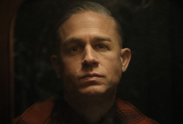 Charlie Hunnam y la sombría interpretación de Ed Gein separan el mito de la realidad en la pantalla (Foto: Netflix)