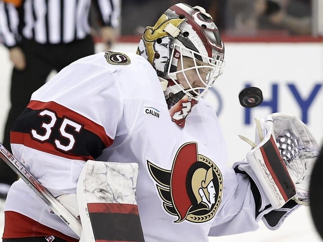 A file photo of Senators goaltender Linus Ullmark, who stopped 19 of 20 shots he faced in Saturday's pre-season game against the Canadiens in Montreal.