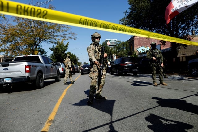 Des forces de la sécurité intérieure à Chicago, le 4 octobre 2025