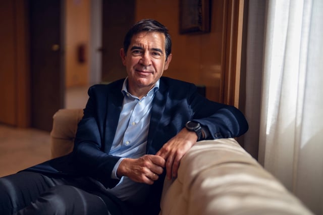 El presidente del BBVA, Carlos Torres, en la sede central del banco en Catalunya.