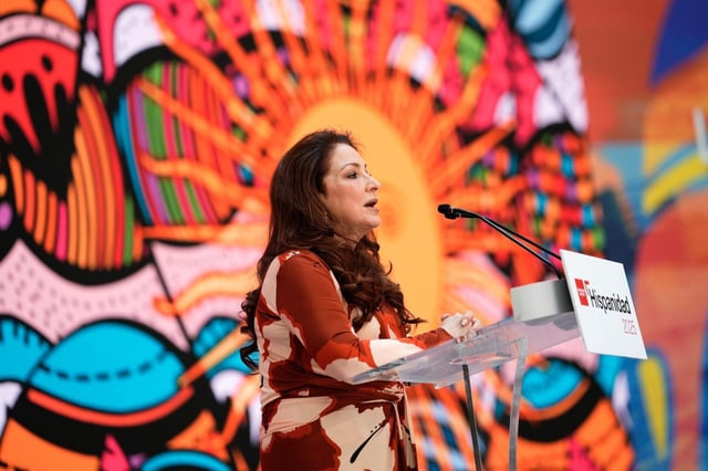 Gloria Estefan.