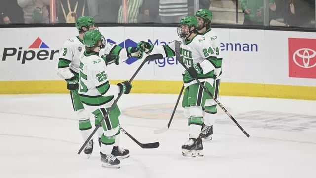 (UND Athletics/Russell Hons)