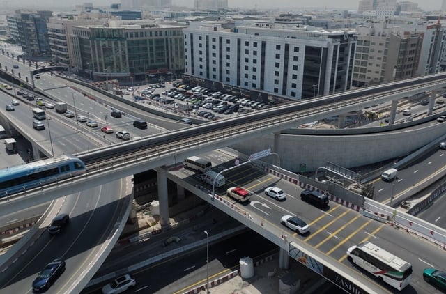 The Dubai RTA and Majid Al Futtaim open a new Sheikh Zayed Road bridge to Mall of the Emirates, cutting travel time from 10 to 1 minute
