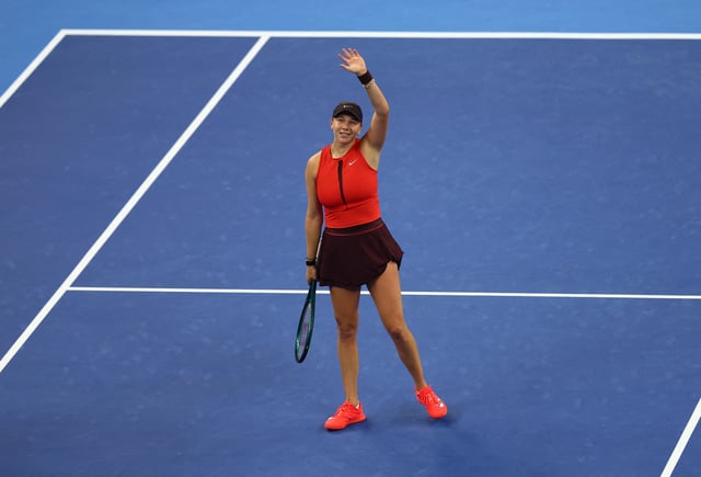 Tennis - China Open - The Beijing Olympic Green Tennis Center, Beijing, China - October 5, 2025 Amanda Anisimova of the U.S. celebrates winning her singles final match against Czech Republic's Linda Noskova REUTERS/Tingshu Wang