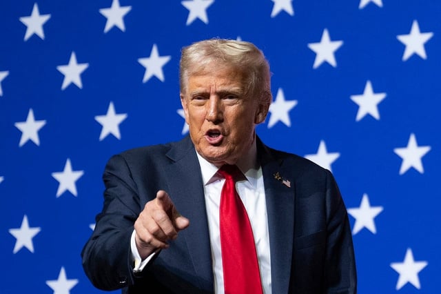 El presidente de Estados Unidos, Donald Trump, en Quantico, Virginia, el 30 de septiembre de 2025. (Foto de Jim WATSON / AFP)