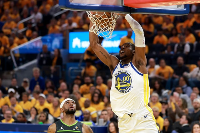 SAN FRANCISCO, CALIFORNIA - MAY 10: Jonathan Kuminga #00 of the Golden State Warriors dunks the ball against the Minnesota Timberwolves during the second quarter in Game Three of the Western Conference Second Round NBA Playoffs at Chase Center on May 10, 2025 in San Francisco, California. NOTE TO USER: User expressly acknowledges and agrees that, by downloading and or using this photograph, User is consenting to the terms and conditions of the Getty Images License Agreement. (Photo by Ezra Shaw/Getty Images)