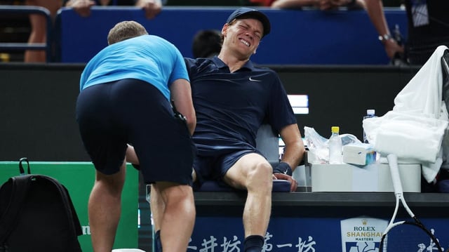Jannik Sinner a jeté l’éponge ce dimanche à Shanghai.