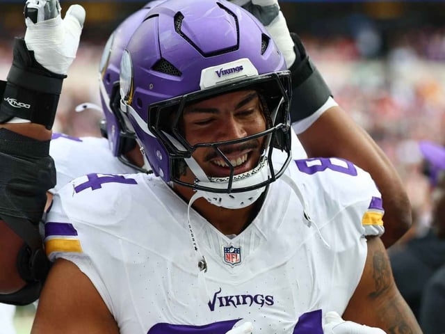 Vikings cerró su gira europea con marca de 1-1. (Facebook/Vikings)