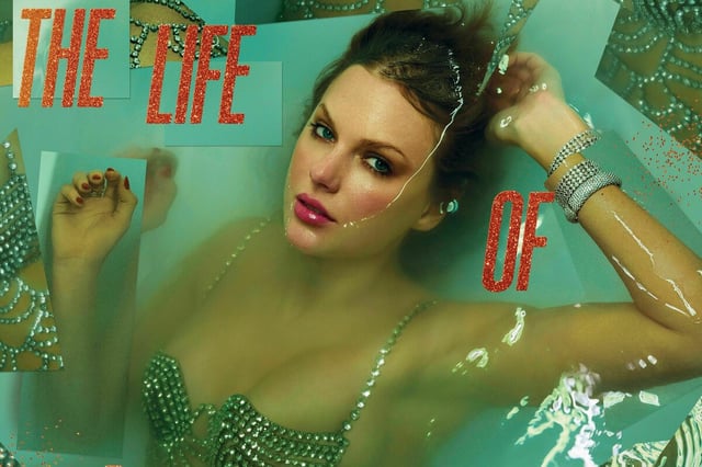 Das Cover des Albums. Taylor Swift liegt halb unter Wasser in einer Badewanne