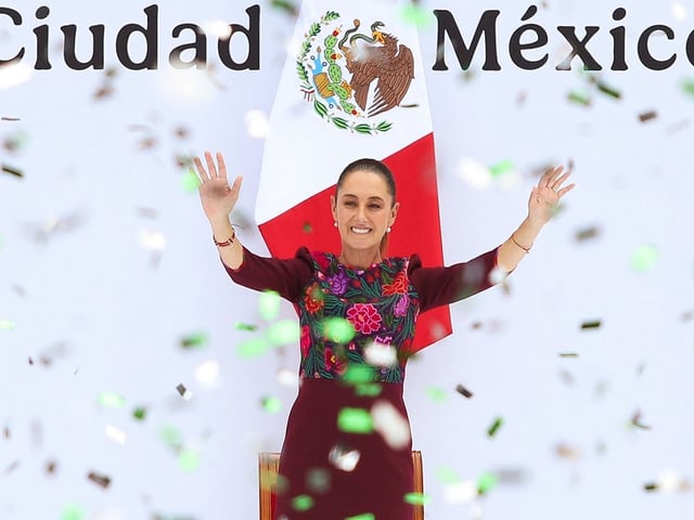 La presidenta Claudia Sheinbaun en l Zócalo de la CDMX