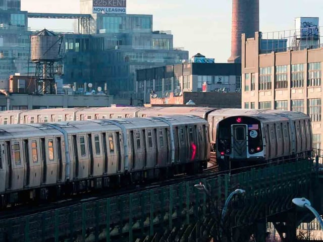 Dos niñas mueren mientras practicaban reto viral ‘subway surfing’