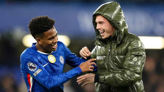 Estêvão, left, is congratulated by Palmer after scoring the last-gasp goal that defeated Liverpool
