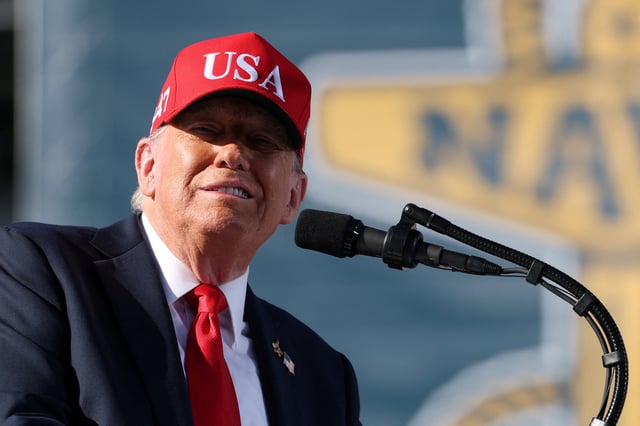 U.S. President Donald Trump delivers remarks during a Navy 250 Celebration in Norfolk, Virginia, U.S. October 5, 2025. REUTERS/Jonathan Ernst