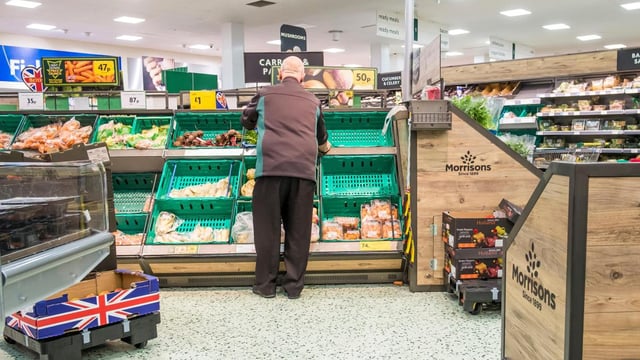 Lidl is taking market share from Morrisons and threatening to assume the British group’s spot as the UK’s fifth-largest supermarket chain