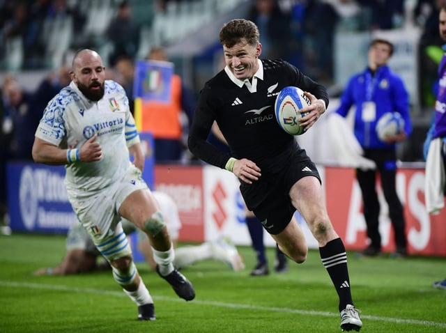 Rugby Union - Autumn Internationals - Italy v New Zealand - Allianz Stadium, Turin, Italy - November 23, 2024 New Zealand's Beauden Barrett in action REUTERS/Massimo Pinca