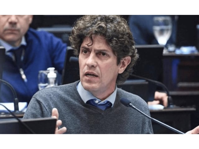 Martín Lousteau pidió que tener cuidado con candidatos que pregonan que no haya Estado.