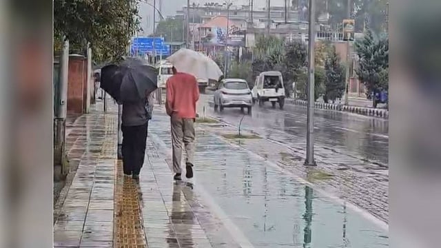 Heavy Rain Hits Parts Of Srinagar; IMD Forecasts Thunderstorms And Gusty Winds In Jammu & Kashmir | Image: ANI