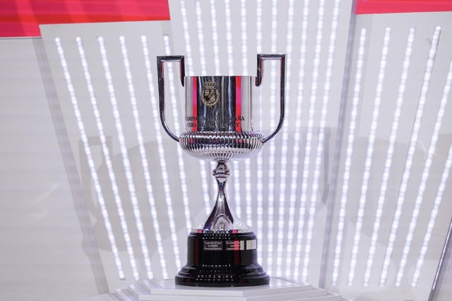 Imagen del trofeo de la Copa del Rey de fútbol.