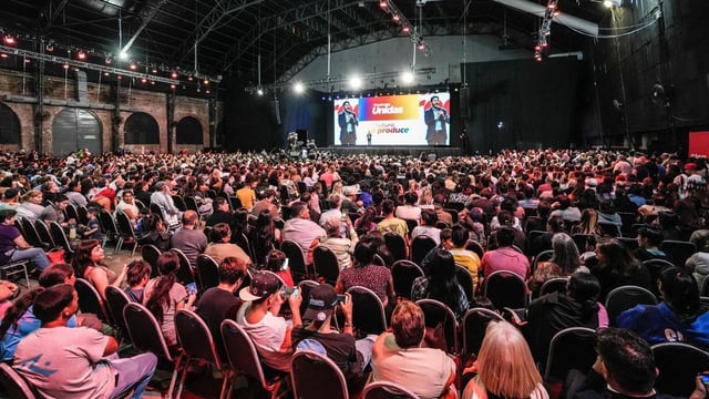 El acto de Provincias Unidas donde estuvo el gobernador Maximiliano Pullaro