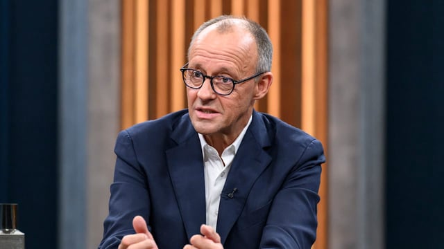 Merz kündigt höhere Ausgaben für Rente und Pflege an, fordert mehr private Vorsorge.