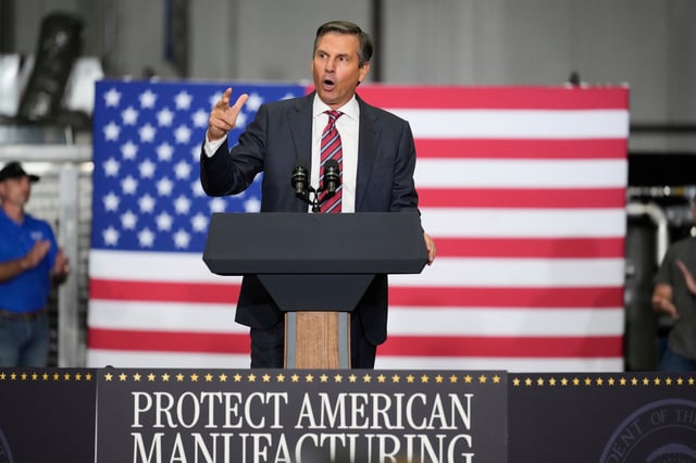 FILE - Republican U.S. Senate candidate Derek Dooley speaks ahead of Vice President JD Vance during a visit to ALTA Refrigeration Inc., Aug. 21, 2025, in Peachtree City, Ga. (AP Photo/Brynn Anderson, File)