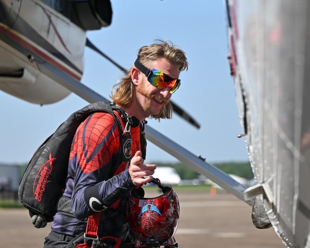 Skydiving Instructor Dies After Getting Separated From Student