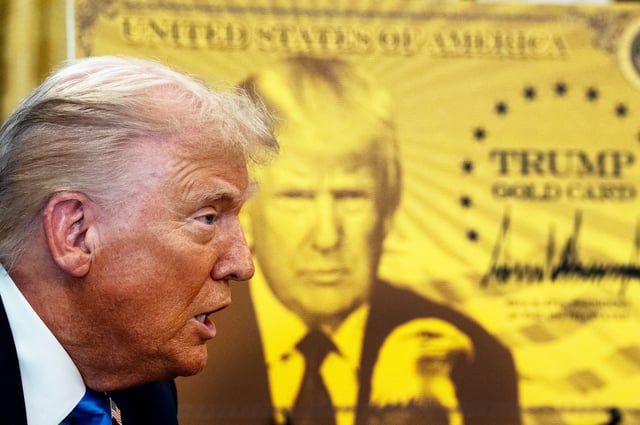 With the government shut down, investors are playing the gold card.