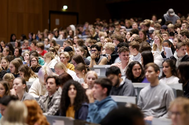 Vorlesung an einer Uni (Symbolbild).