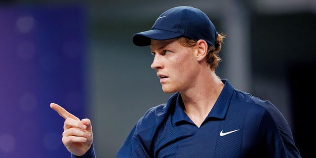 Sinner rientra a Montecarlo: nessun allarme dopo i crampi Shanghai, ora riposo poi il Six Kings Slam
