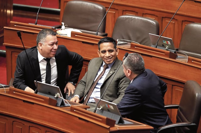 Buscan limpiar a la bancada de los presuntos “niños” investigados.