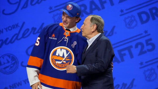 Jun 27, 2025; Los Angeles, California, USA; Matthew Schaefer is selected as the first overall pick to the New York Islanders in the first round of the 2025 NHL Draft at Peacock Theater. Mandatory Credit: Kirby Lee-Imagn Images