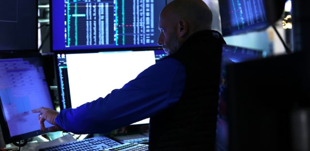Un opérateur à la Bourse de New York le 1er octobre 2025