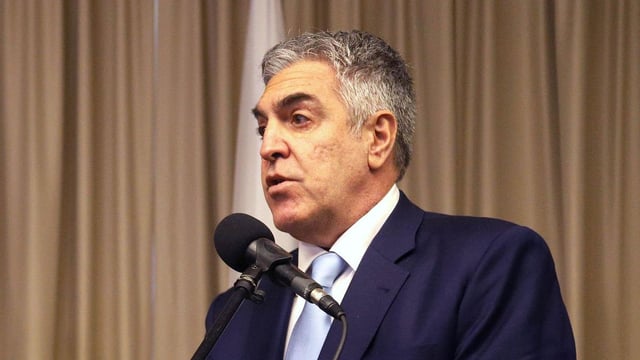 Desde sus redes sociales, Dalbón sostuvo que el jefe de Estado de los argentinos cometió “un delito de abuso de autoridad.
