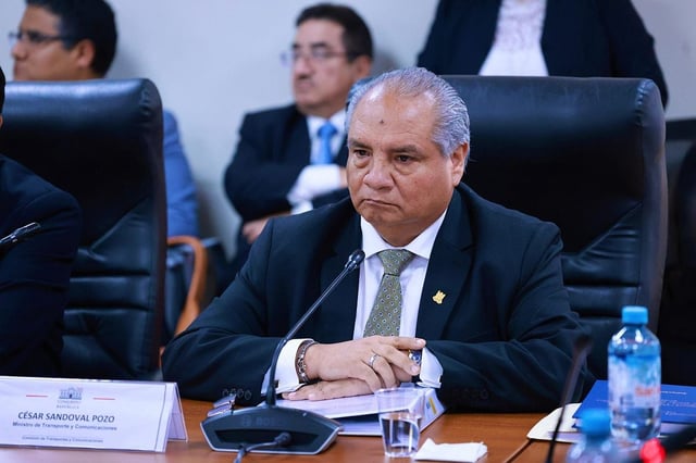 El ministro de Transportes y Comunicaciones, César Sandoval, respondió a los cuestionamientos del cardenal Carlos Castillo. (Foto: Congreso)