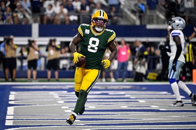 Will Josh Jacobs and the Green Bay Packers beat the Cincinnati Bengals? NFL Week 6 predictions, picks, odds preview the game on Oct. 12, 2025.