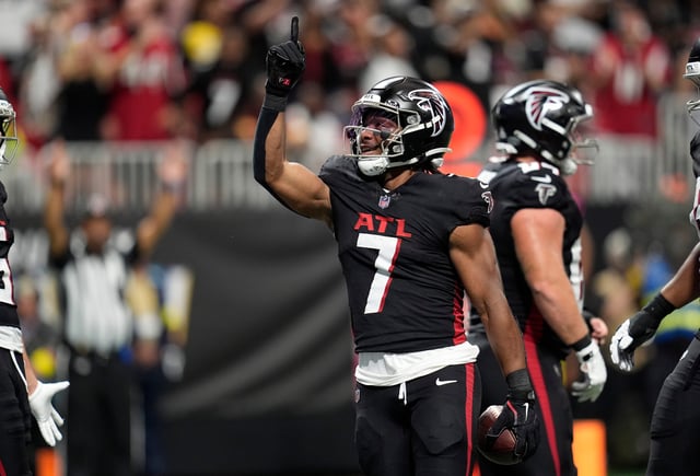 Will Bijan Robinson and the Atlanta Falcons beat the Buffalo Bills on Monday Night Football? NFL Week 6 predictions, picks, odds preview the game on Oct. 13, 2025.