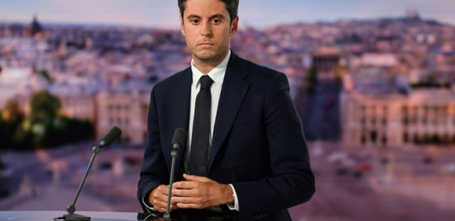 Gabriel Attal sur le plateau du 20H de TF1 lundi soir