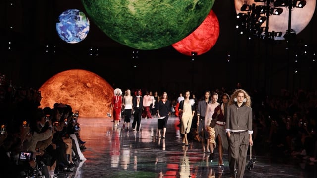 ¡Inspirado en el universo! Chanel impacta Paris Fashion Week con la bienvenida de Matthieu Blazy.png