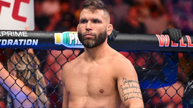 Jeremy Stephens enters the Octagon for his fight at UFC Des Moines. Credit: Randy Thomas/Getty Images