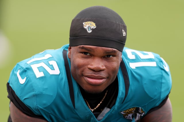 SANTA CLARA, CALIFORNIA - SEPTEMBER 28: Travis Hunter #12 of the Jacksonville Jaguars warms up before the NFL 2025 game between Jacksonville Jaguars and San Francisco 49ers at Levi's Stadium on September 28, 2025 in Santa Clara, California. (Photo by Ezra Shaw/Getty Images)