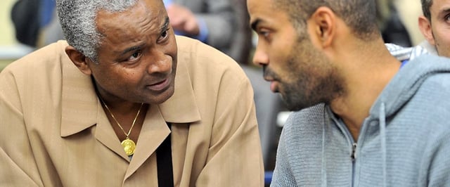 Tony Parker et son père, ici réunis en septembre 2010.