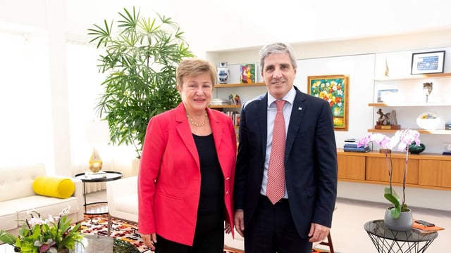 Luis Caputo se reunió con Kristalina Georgieva en Washington.