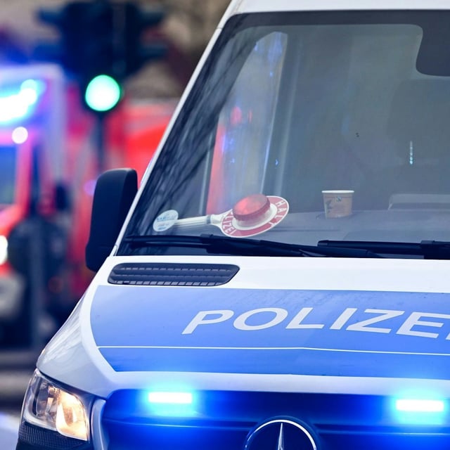 Die Polizei nahm insgesamt 16 Personen fest.