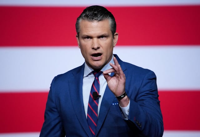 U.S. Secretary of Defense Pete Hegseth speaks to senior military leaders at Marine Corps Base Quantico, in Quantico, Virginia, U.S., September 30, 2025.  Andrew Harnik/Pool via REUTERS